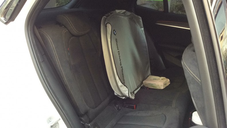 内装後方シート