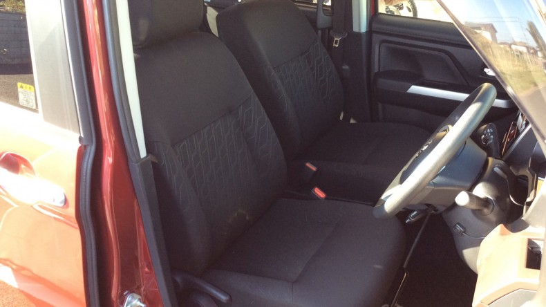 内装前方シート