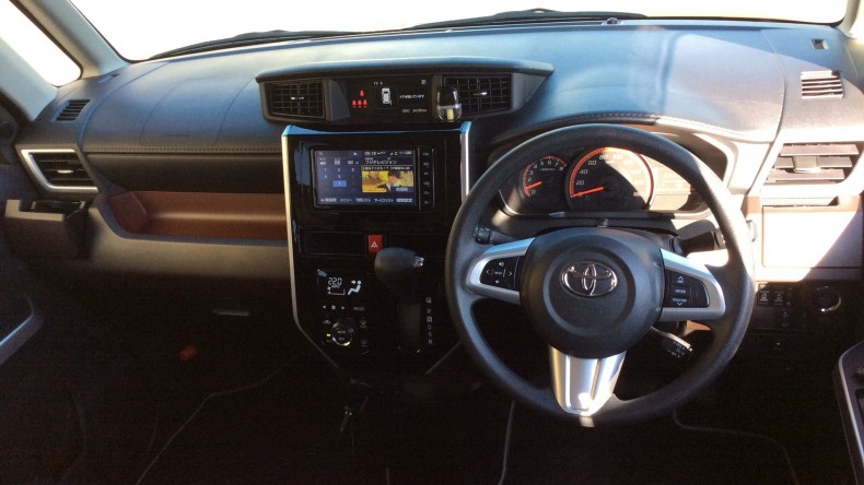 内装インパネ全体