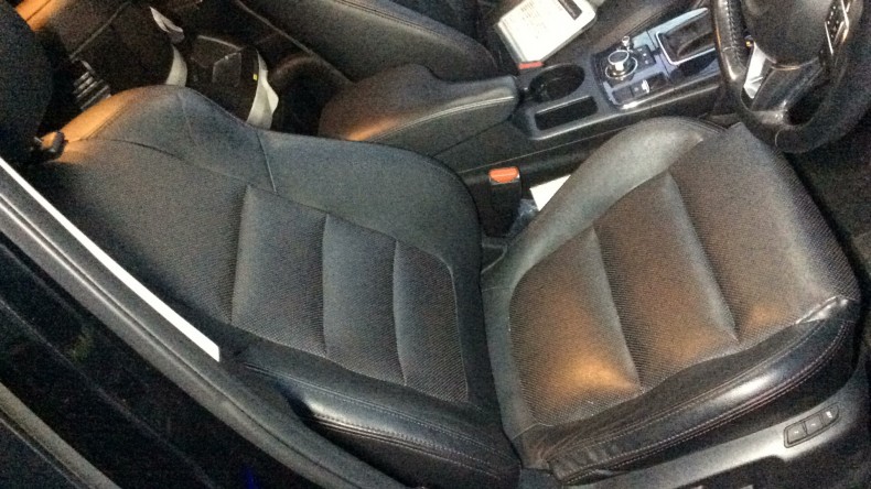 内装前方シート