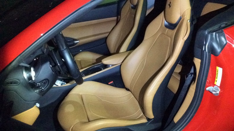 内装前方シート