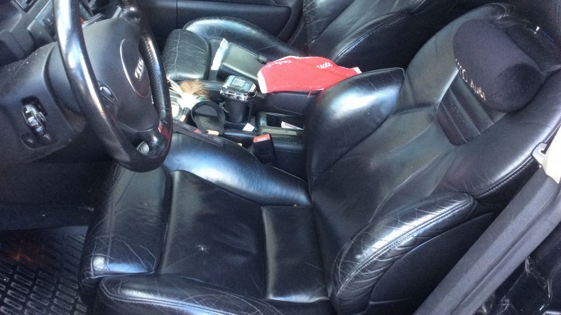 内装前方シート