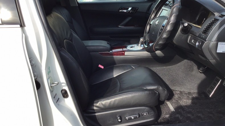 内装前方シート