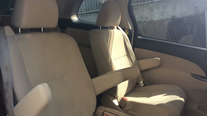 内装後方シート