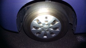 タイヤホイール前
