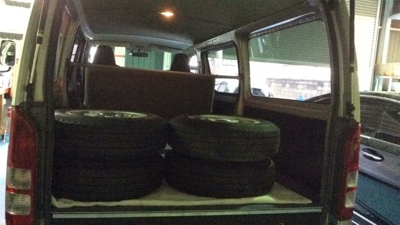 内装トランク