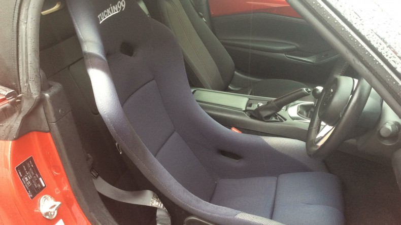 内装前方シート