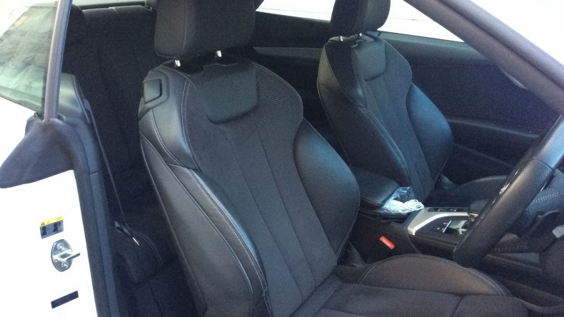 内装前方シート