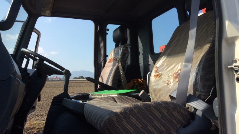 内装後方シート