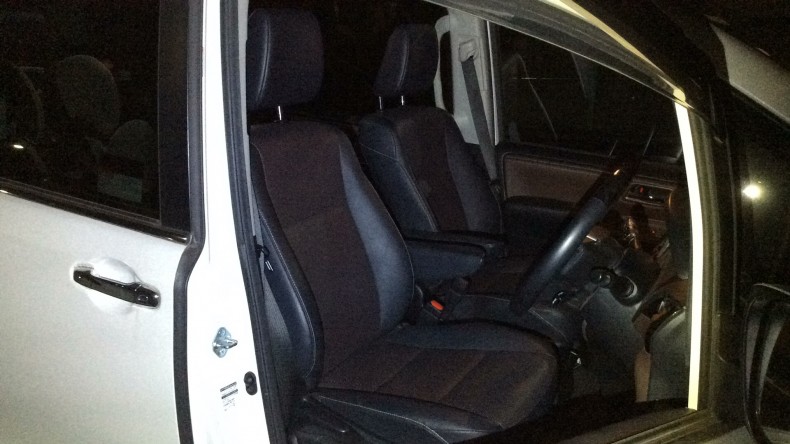 内装前方シート