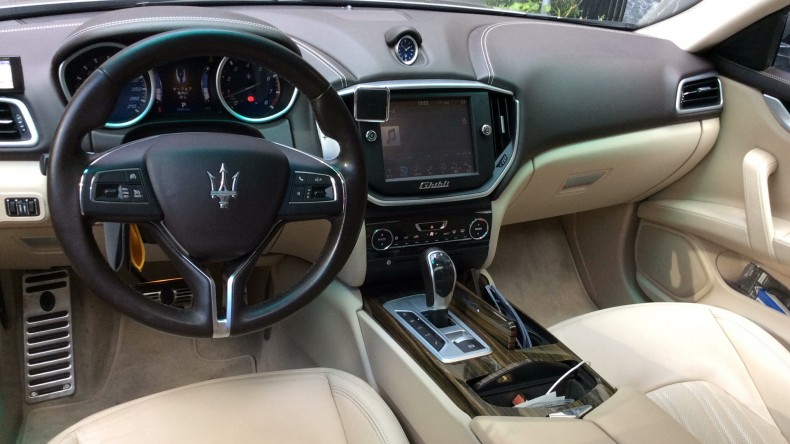 内装インパネ全体