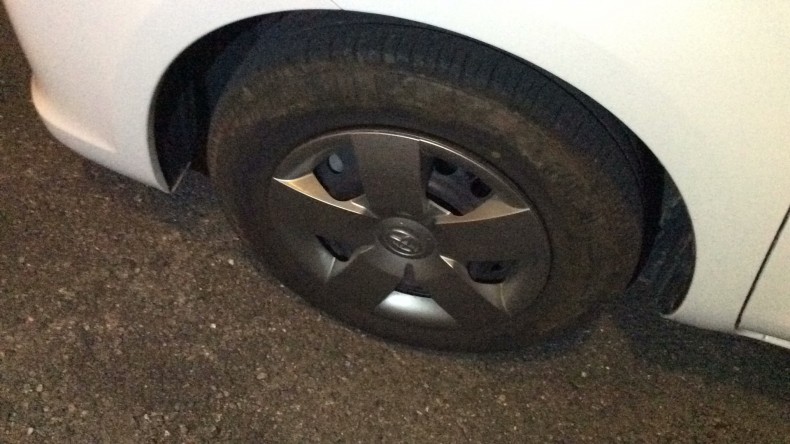 タイヤホイール前