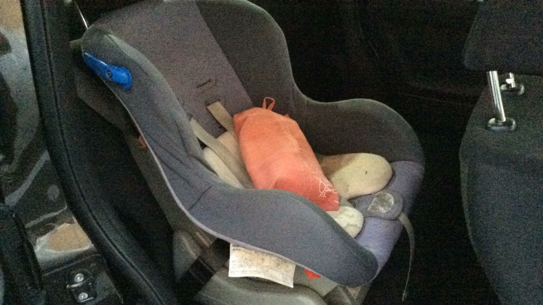 内装後方シート