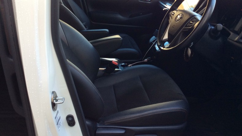 内装前方シート