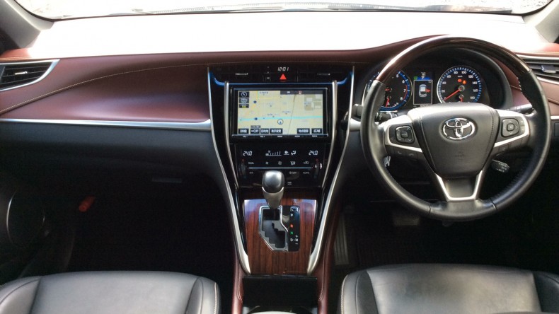 内装インパネ全体