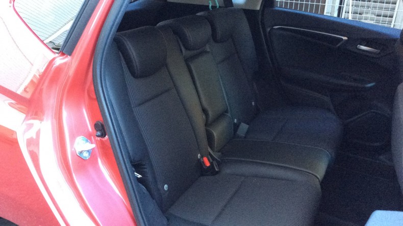 内装後方シート