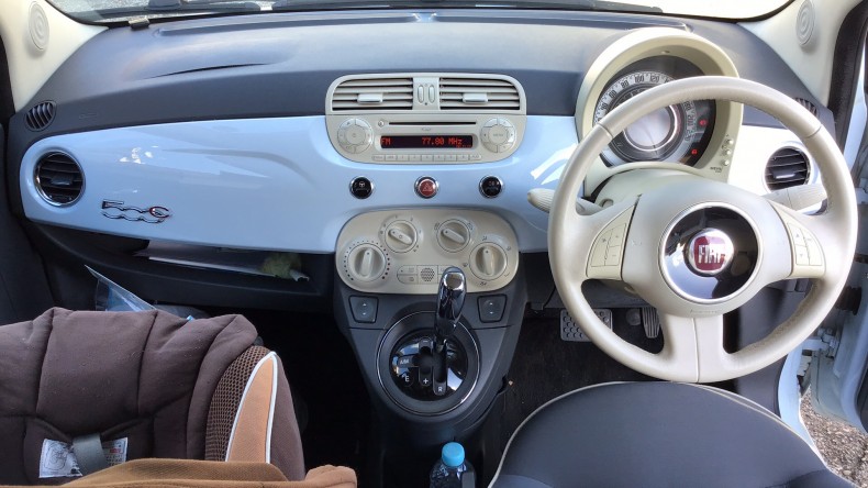 内装インパネ全体