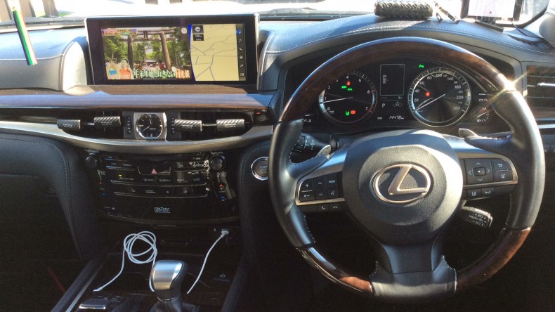 内装インパネ全体