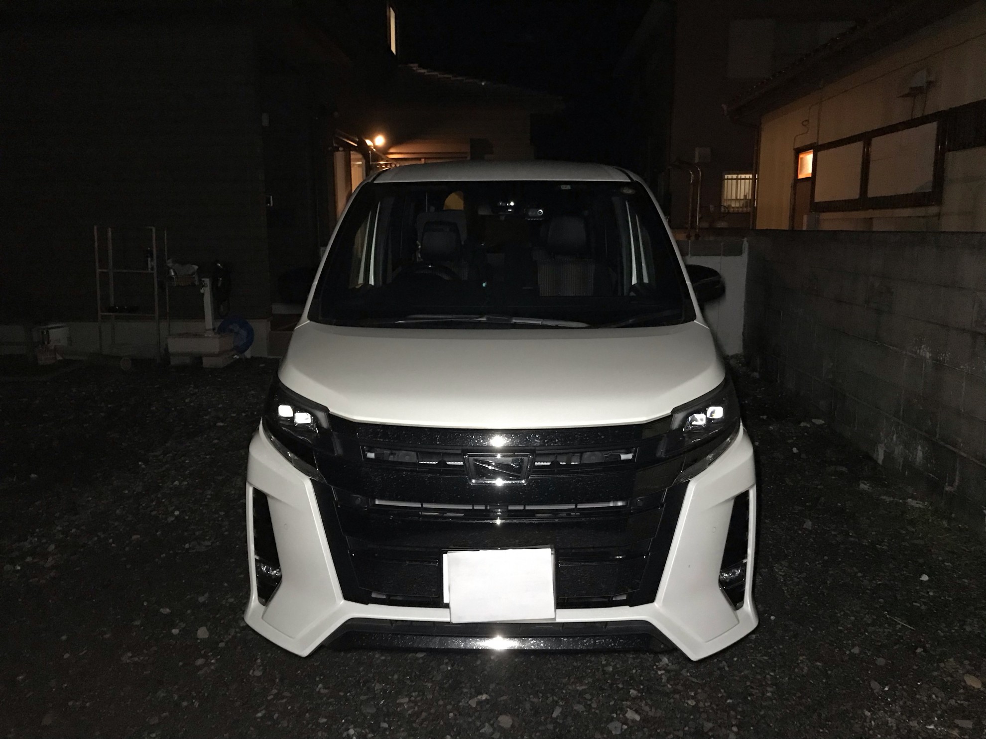外装前方
