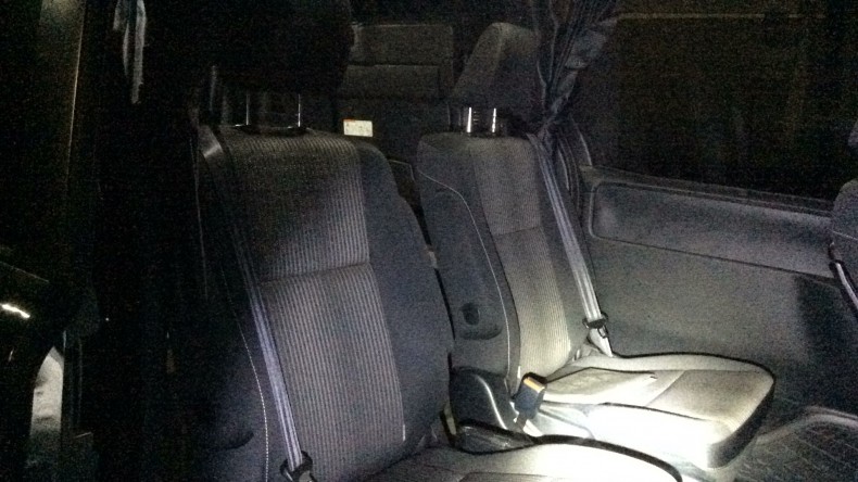 内装後方シート