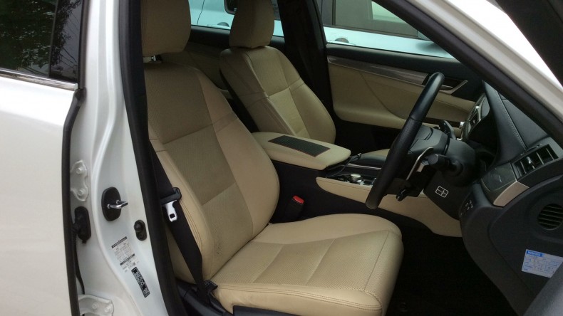 内装前方シート