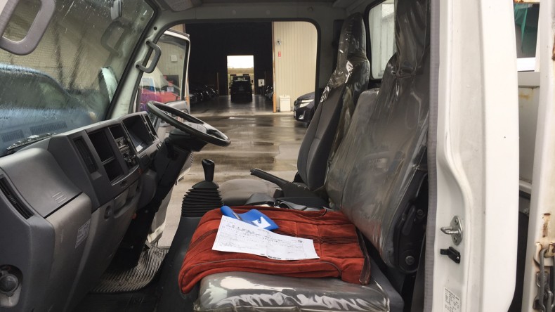 内装後方シート