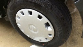 タイヤホイール前