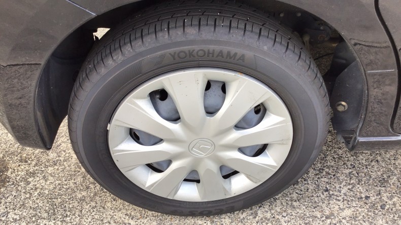 タイヤホイール前