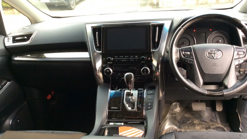 内装インパネ全体