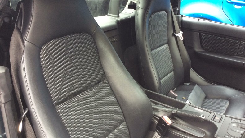 内装前方シート