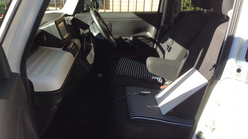 内装前方シート