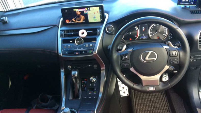 内装インパネ全体