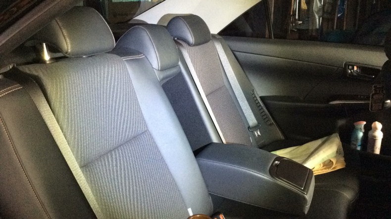 内装後方シート