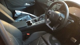 内装前方シート