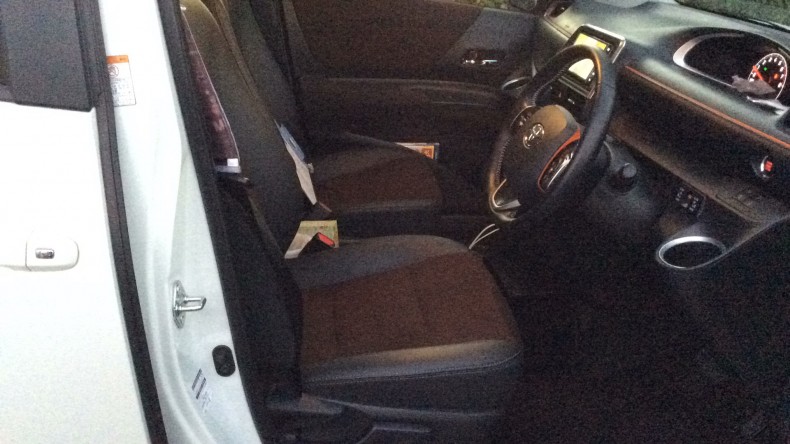 内装前方シート