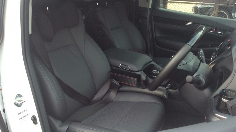 内装前方シート