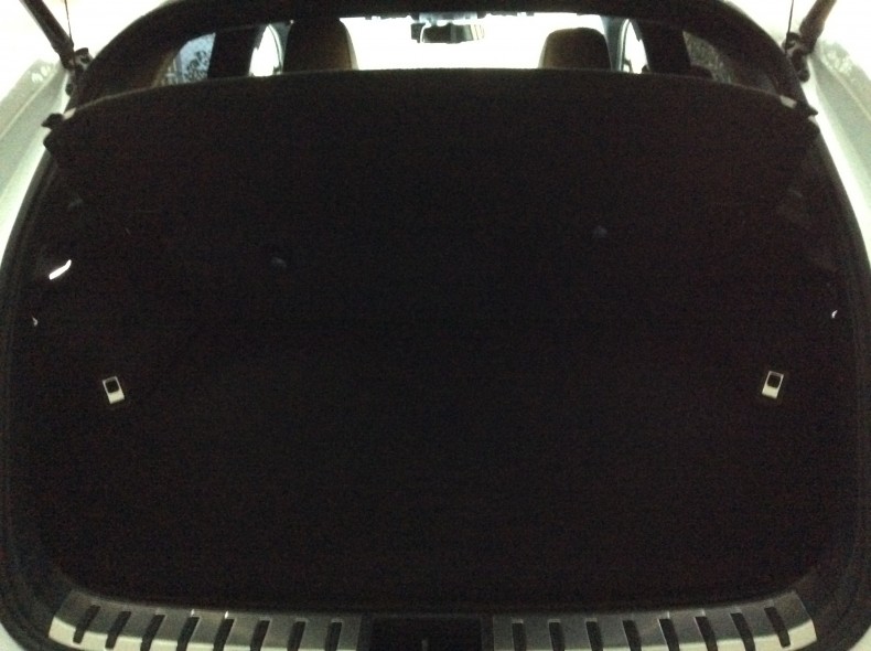 内装トランク