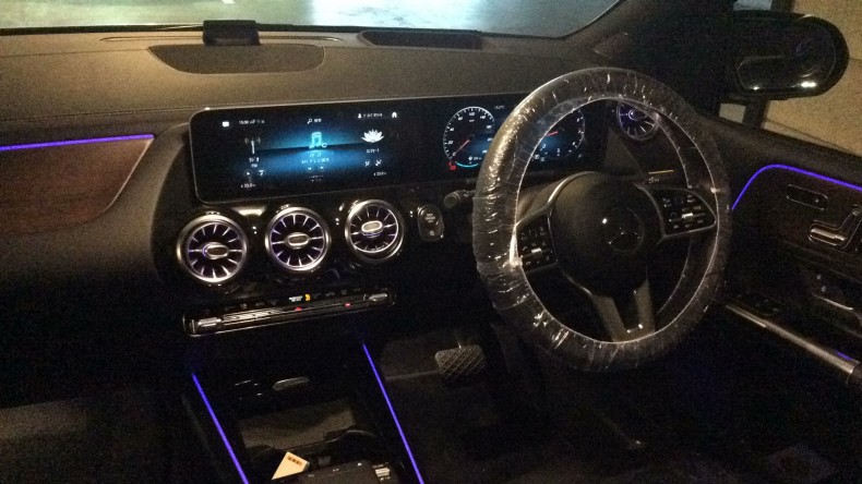 内装インパネ全体