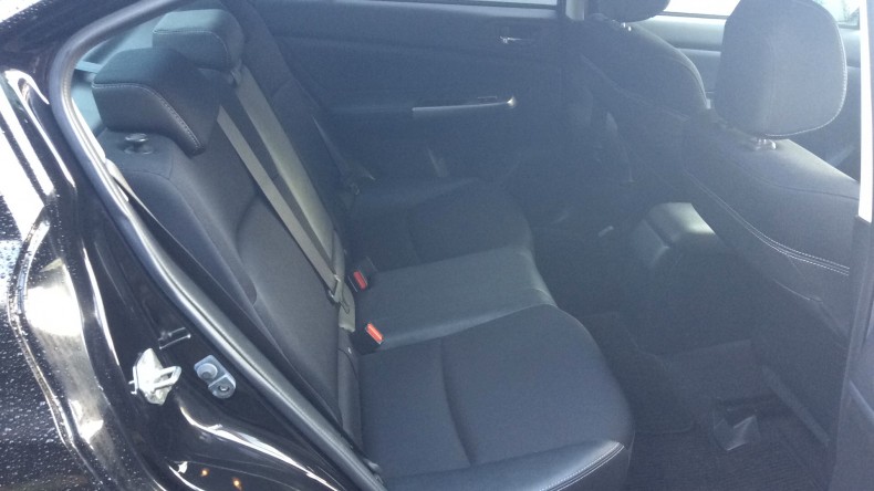 内装後方シート