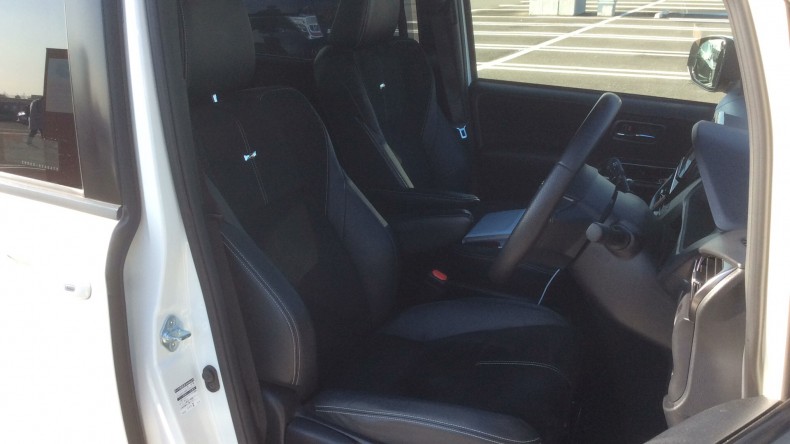 内装前方シート