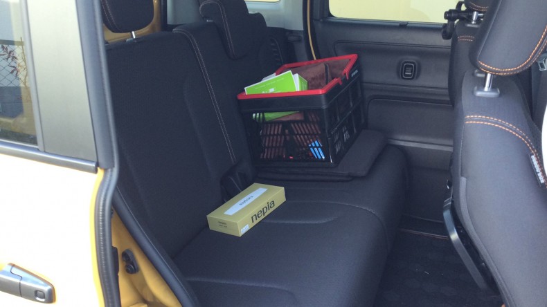 内装後方シート