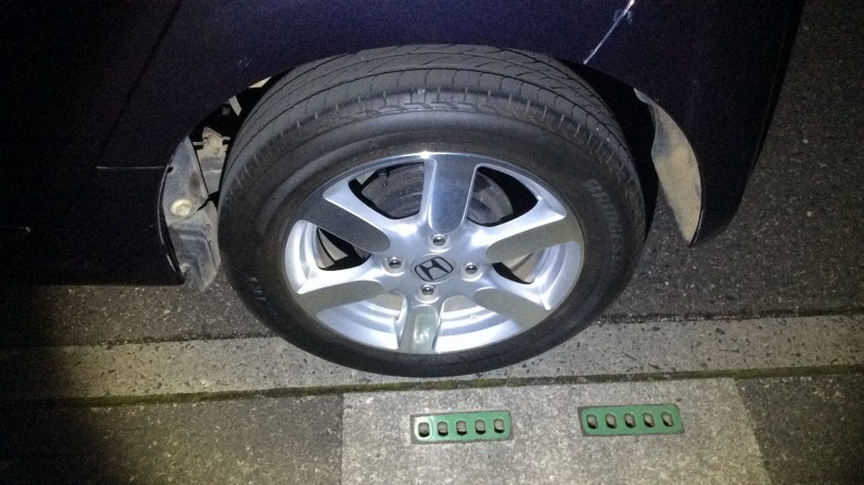 タイヤホイール前