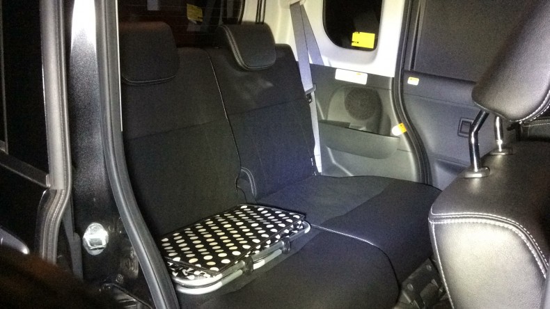 内装後方シート