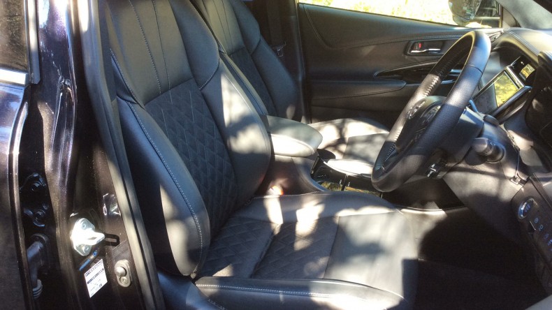 内装前方シート