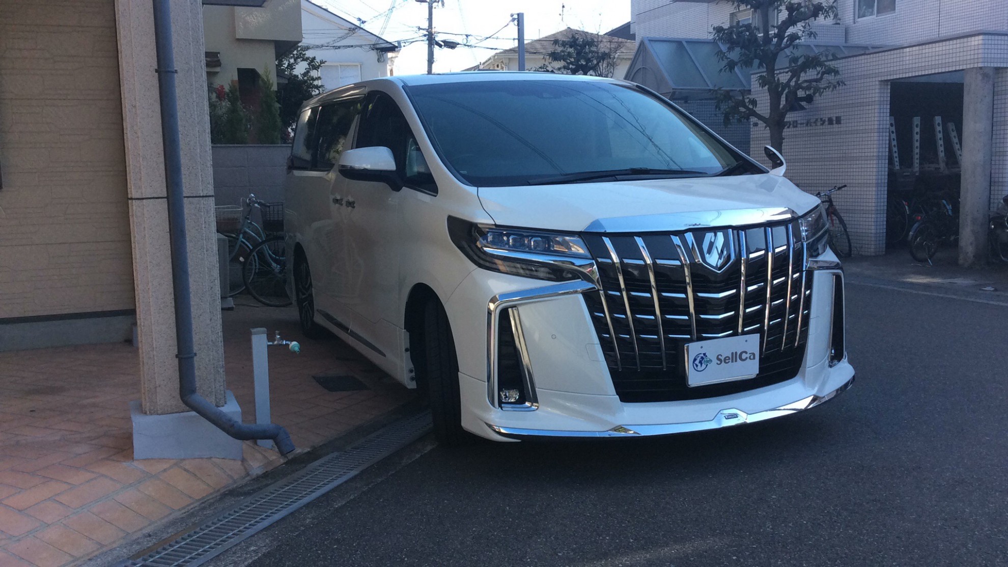 外装右前