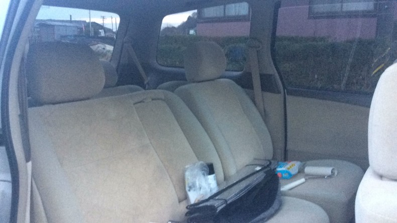 内装後方シート