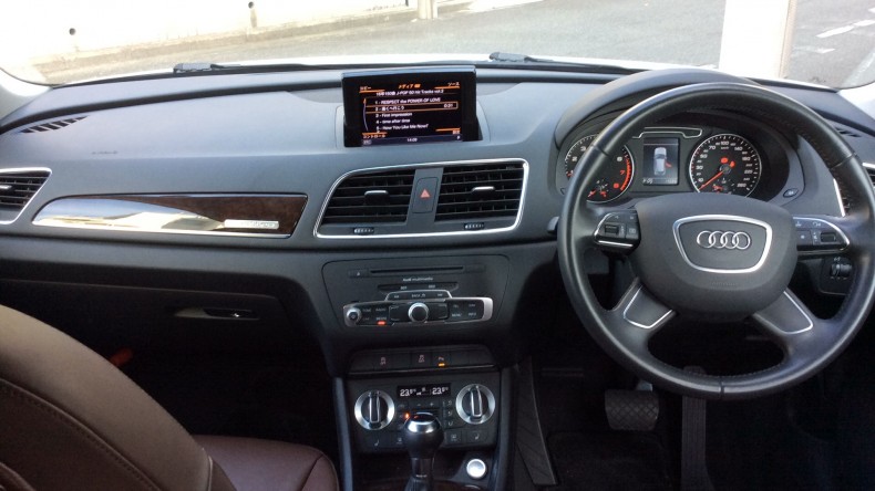 内装インパネ全体