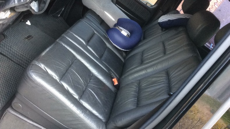 内装後方シート