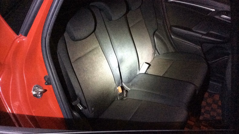 内装後方シート