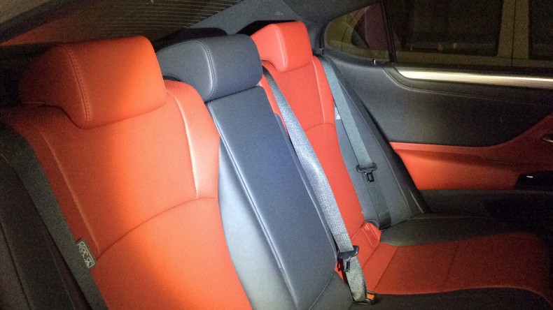 内装後方シート